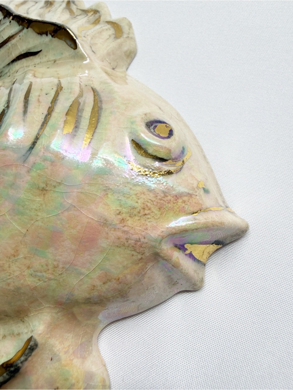 Vintage Hand Painted Iridescent Angel Fish and Bubbles Irene Smith Chalkware - Picture 6 of 10